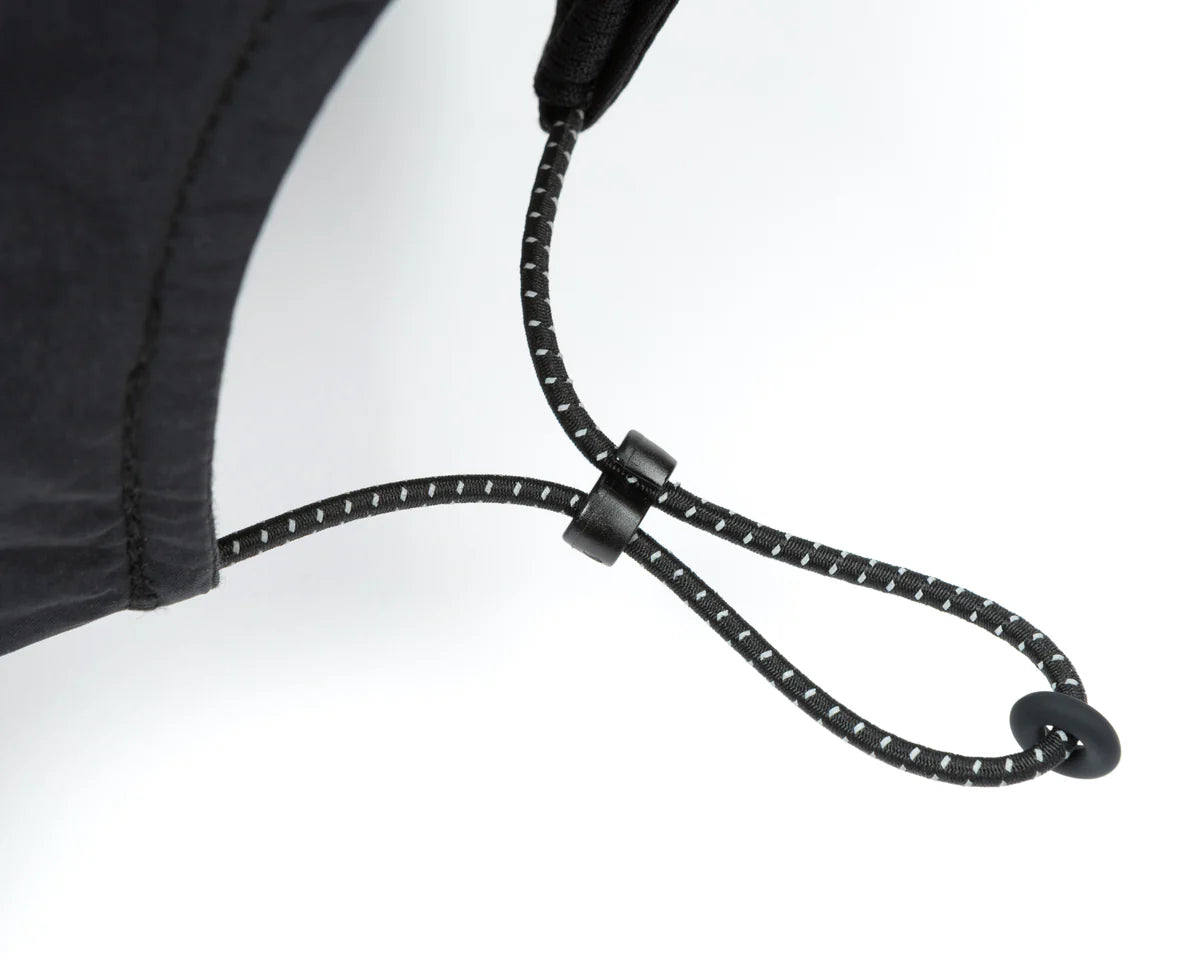 FliteSilk 5 Panel Pinch Cap | Black