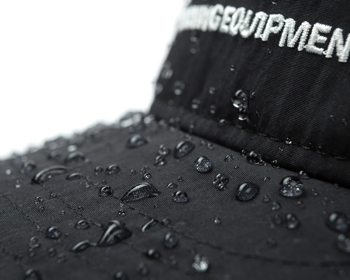 FliteSilk 5 Panel Pinch Cap | Black
