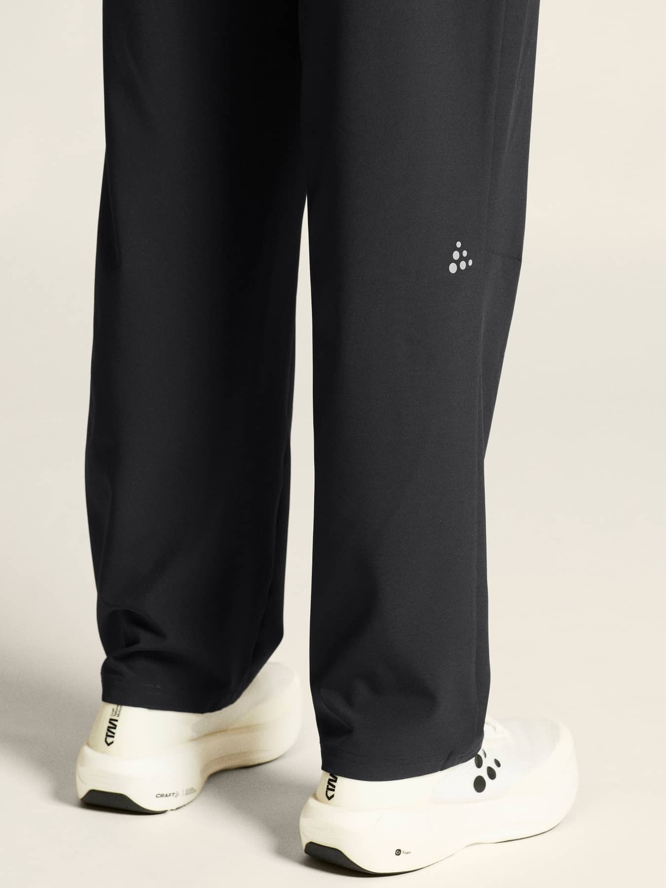 M Core Essence Wind Pants | Black