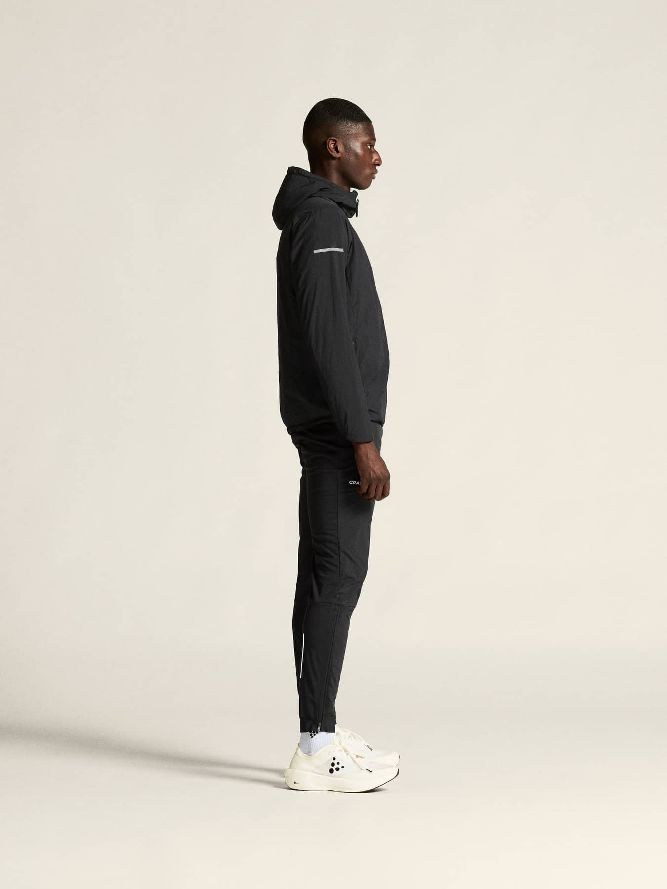 M Subz Light Jacket | Black