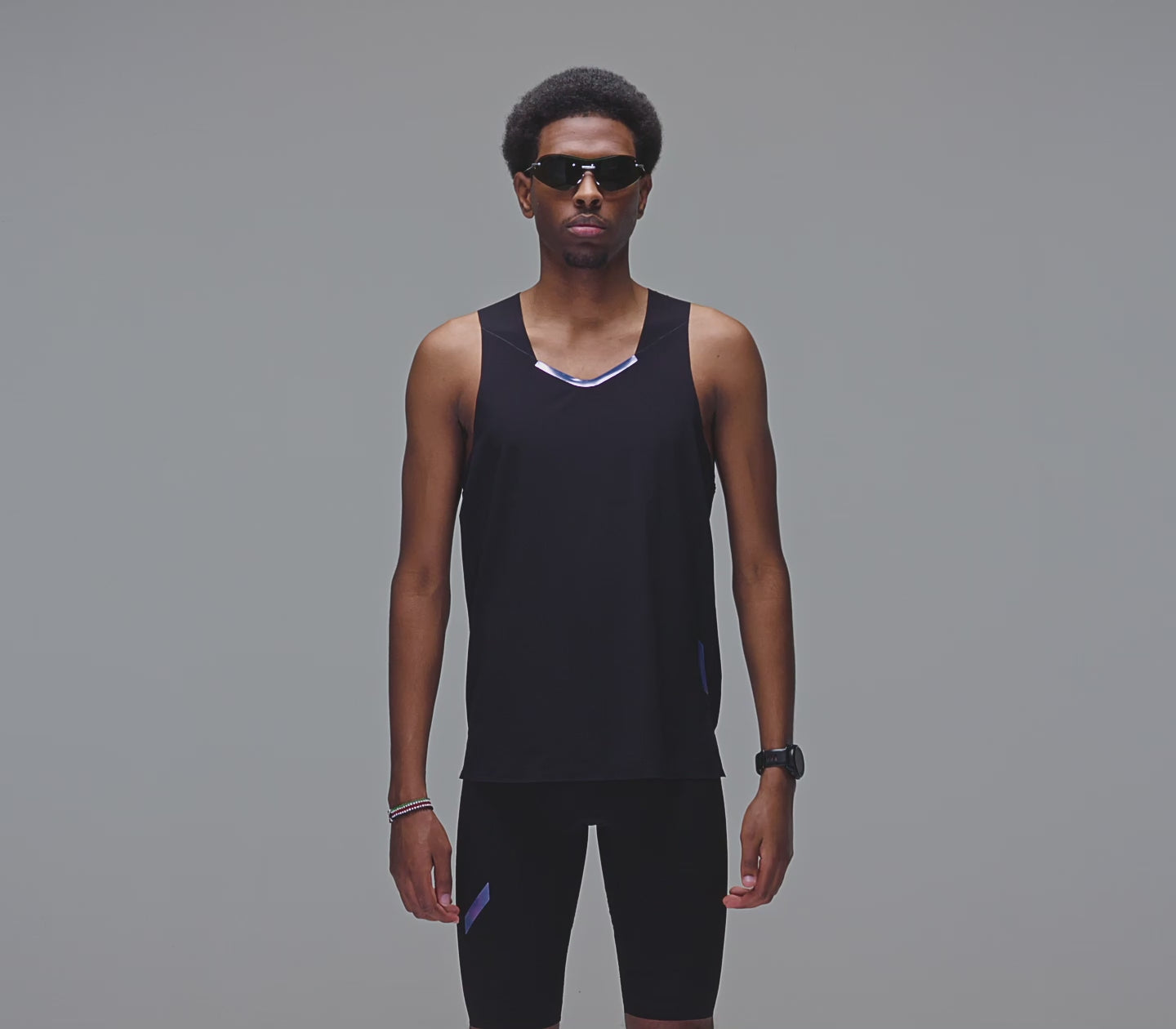 男士高級背心 |黑色的