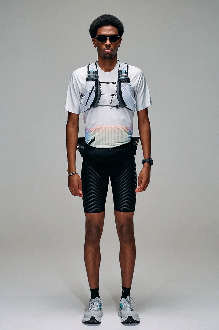 M SOAR x Altra Trail Race Top Rainbox | Grey
