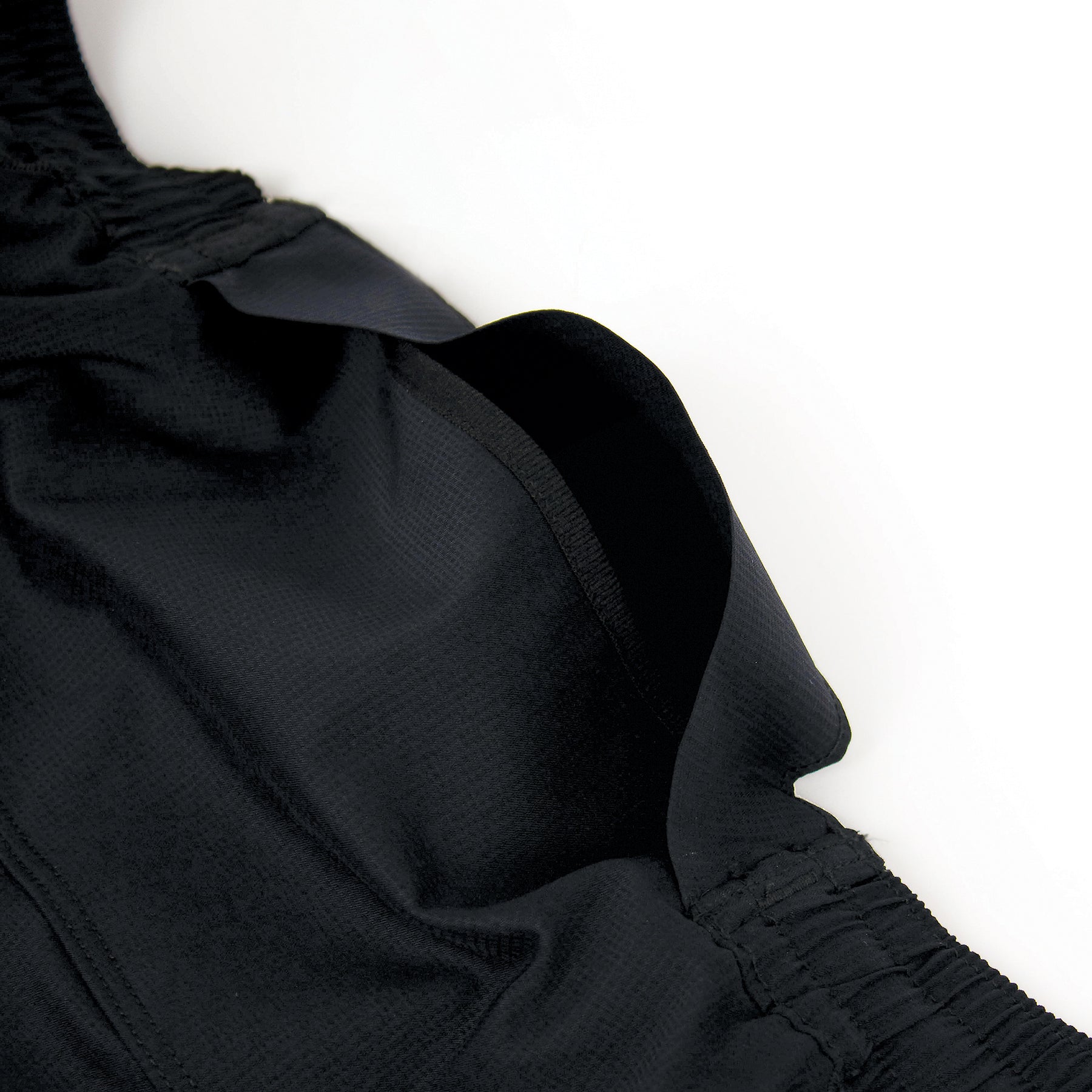 男士 TRN 短褲 7 吋無內襯 |陰影投射