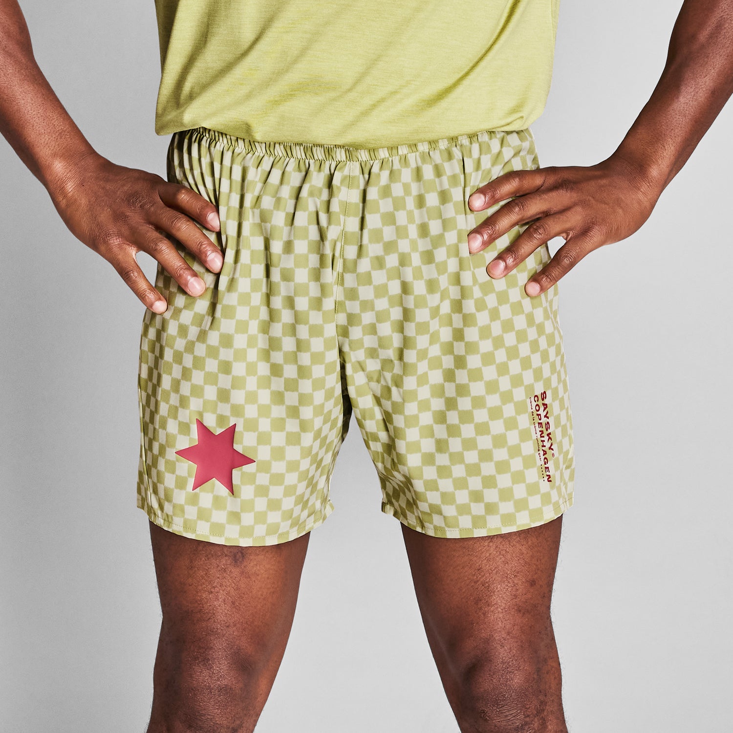 M Checker Pace Shorts 5'' | Green