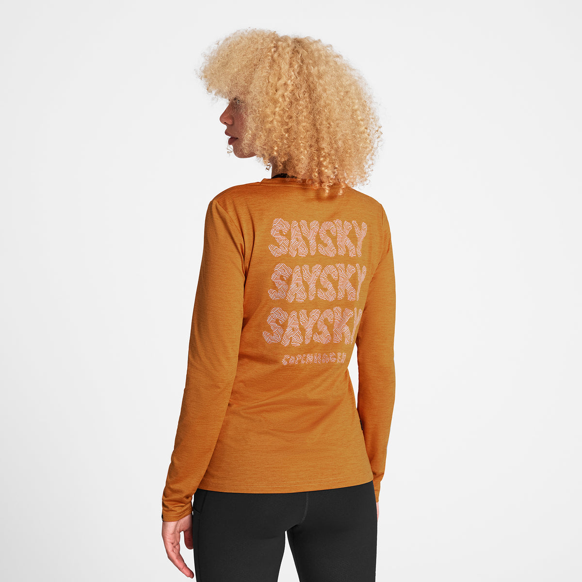 W Reflective Logo Pace Long Sleeve | Orange