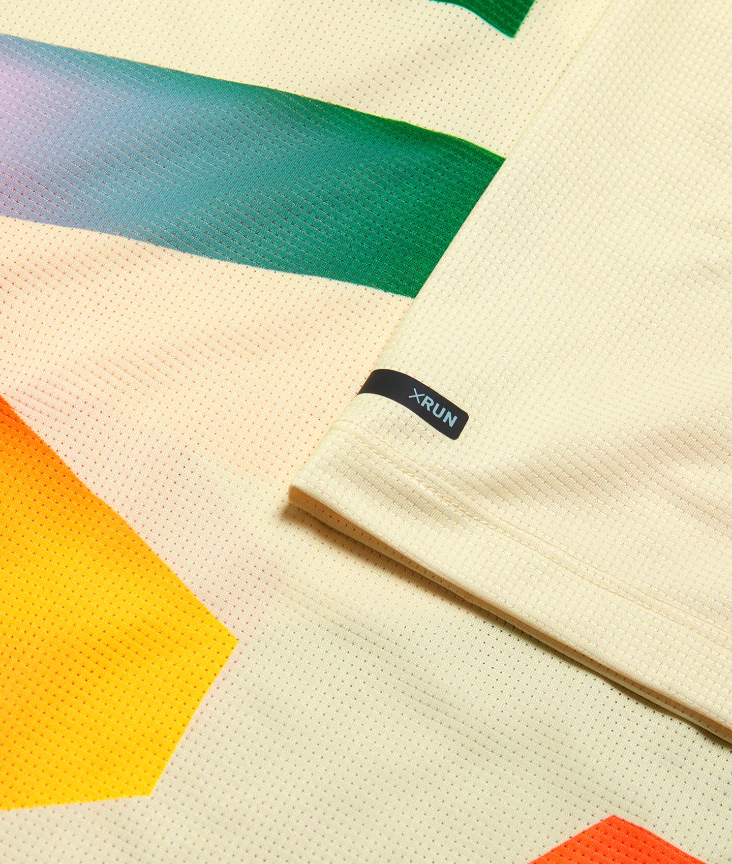 男士 Tech T 印花 |琥珀維多利亞