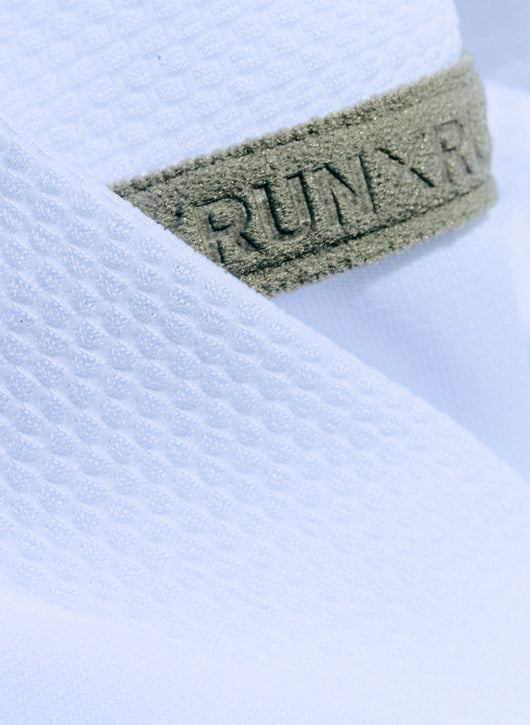 M SOAR x Altra Trail Race Top Rainbox | Grey