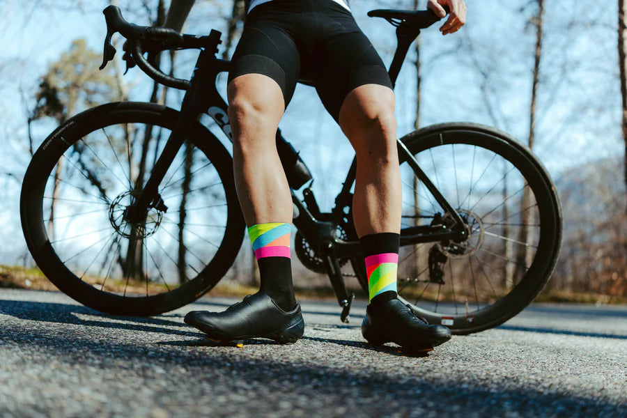 Ultralight Strides | Black Pink Canary