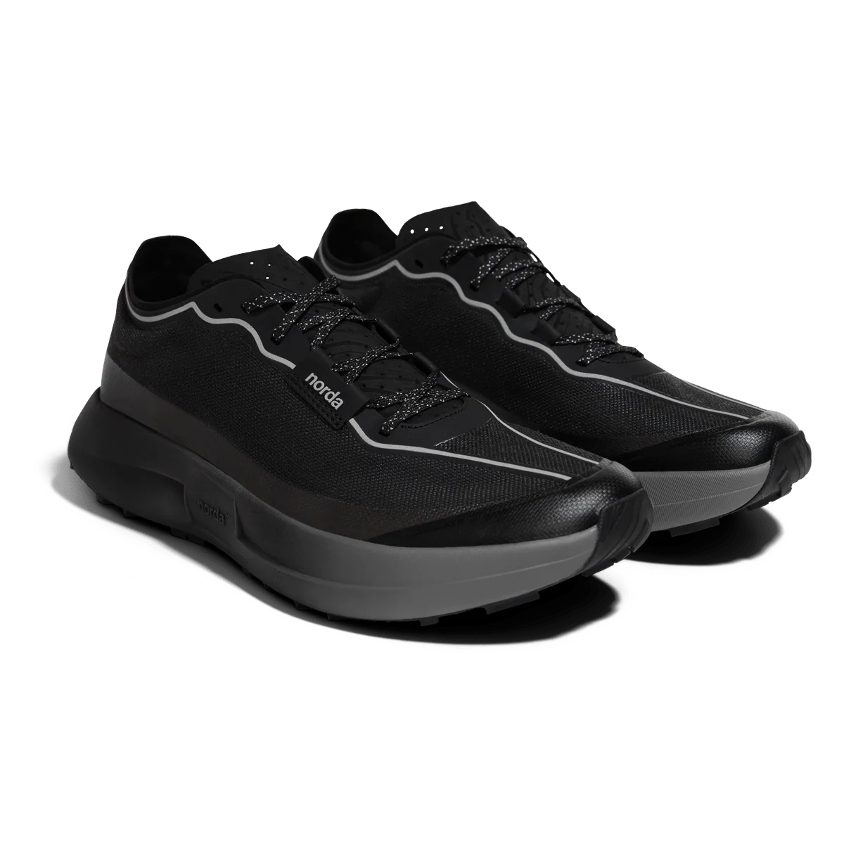 Norda 005 | Stealth Black
