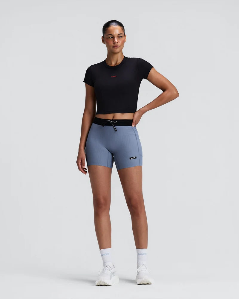 W Vituccia Cropped Performance Tee | Black