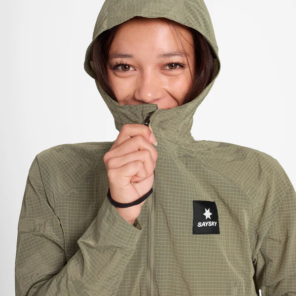W Clean Pace Shield Jacket | Beige