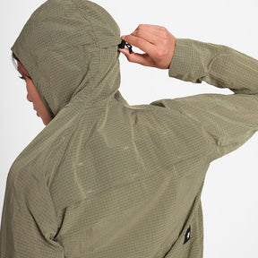 W Clean Pace Shield Jacket | Beige
