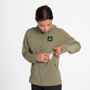 W Clean Pace Shield Jacket | Beige