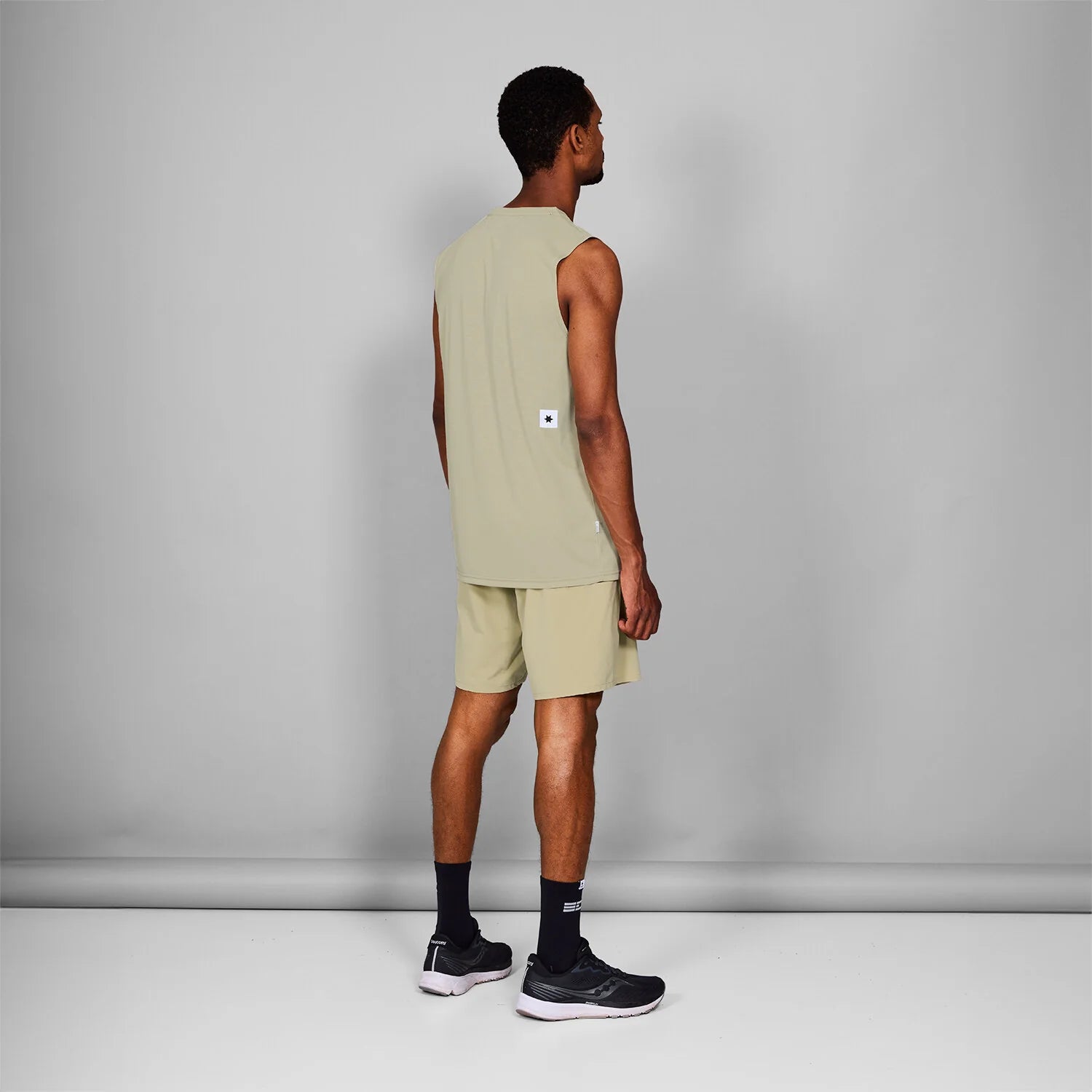 M Motion Shorts 8'' | Beige