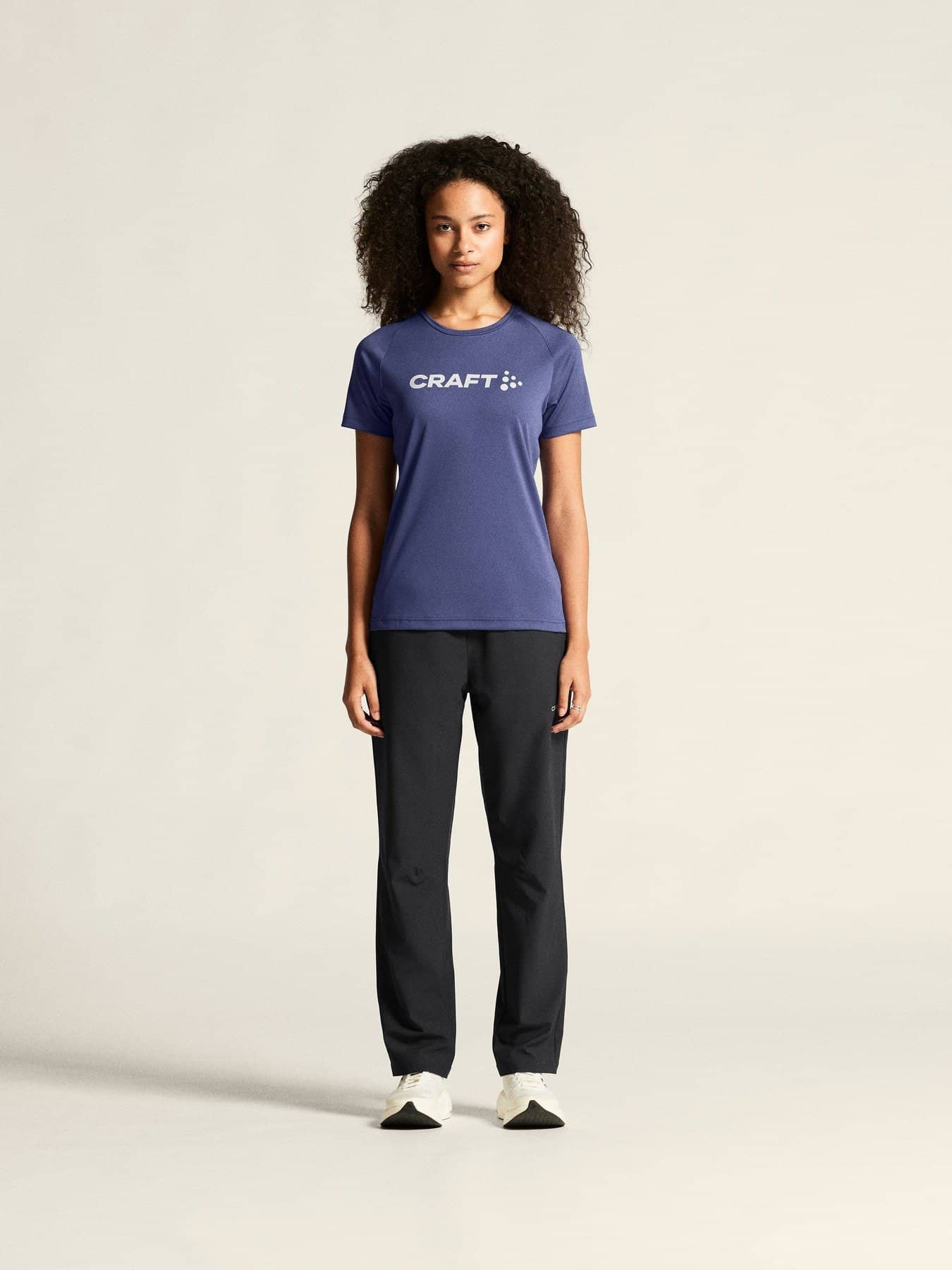 W Core Essence Logo Tee | Aerinite