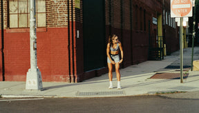 W Vanisher GeoMesh V-Neck Run Bra | Steel Horizon