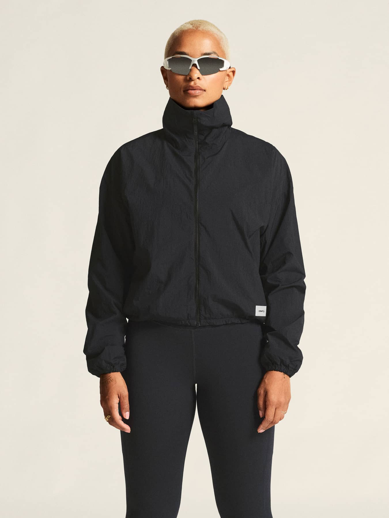 W Subz Light Jacket W | Black