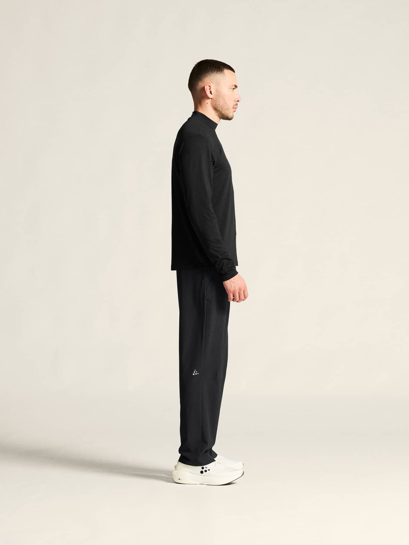 M Core Essence Wind Pants | Black