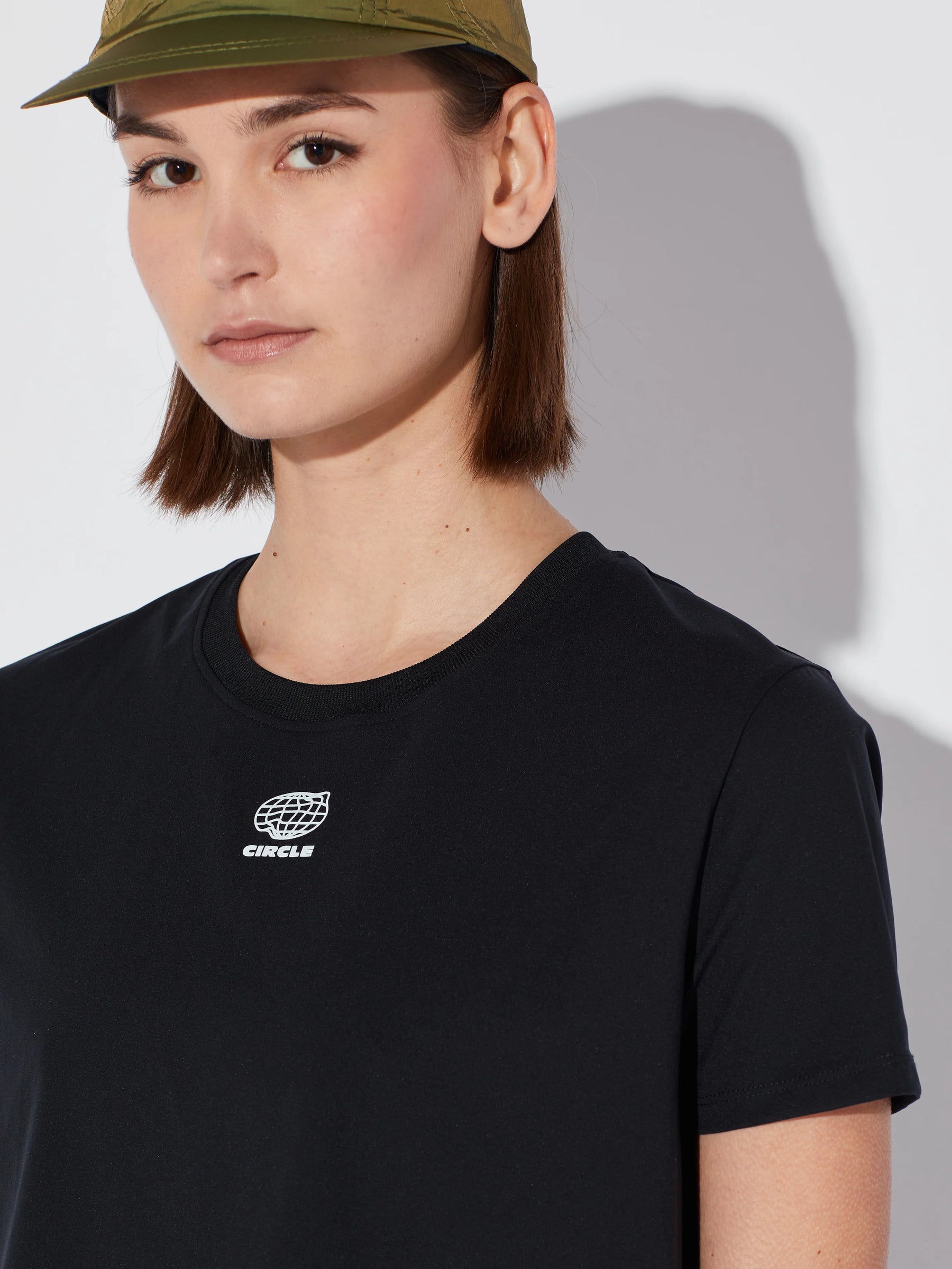 W Crop-Top Smooth Operator 2.0 | Black