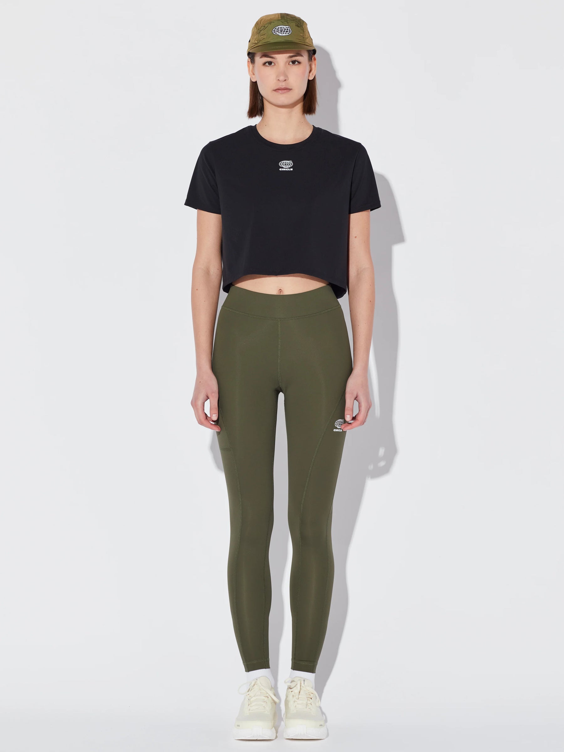 W Crop-Top Smooth Operator 2.0 | Black