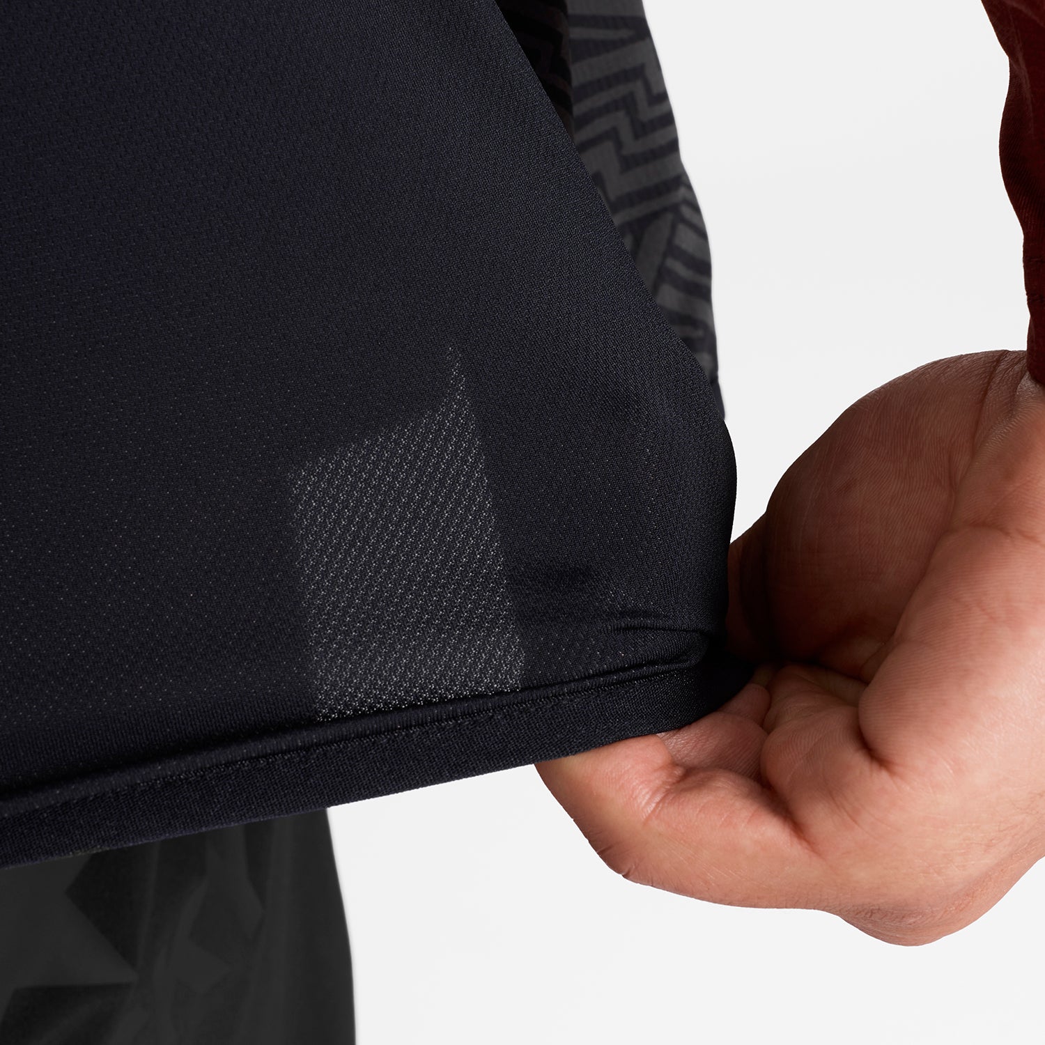 M Reflective Pace Vest | Black