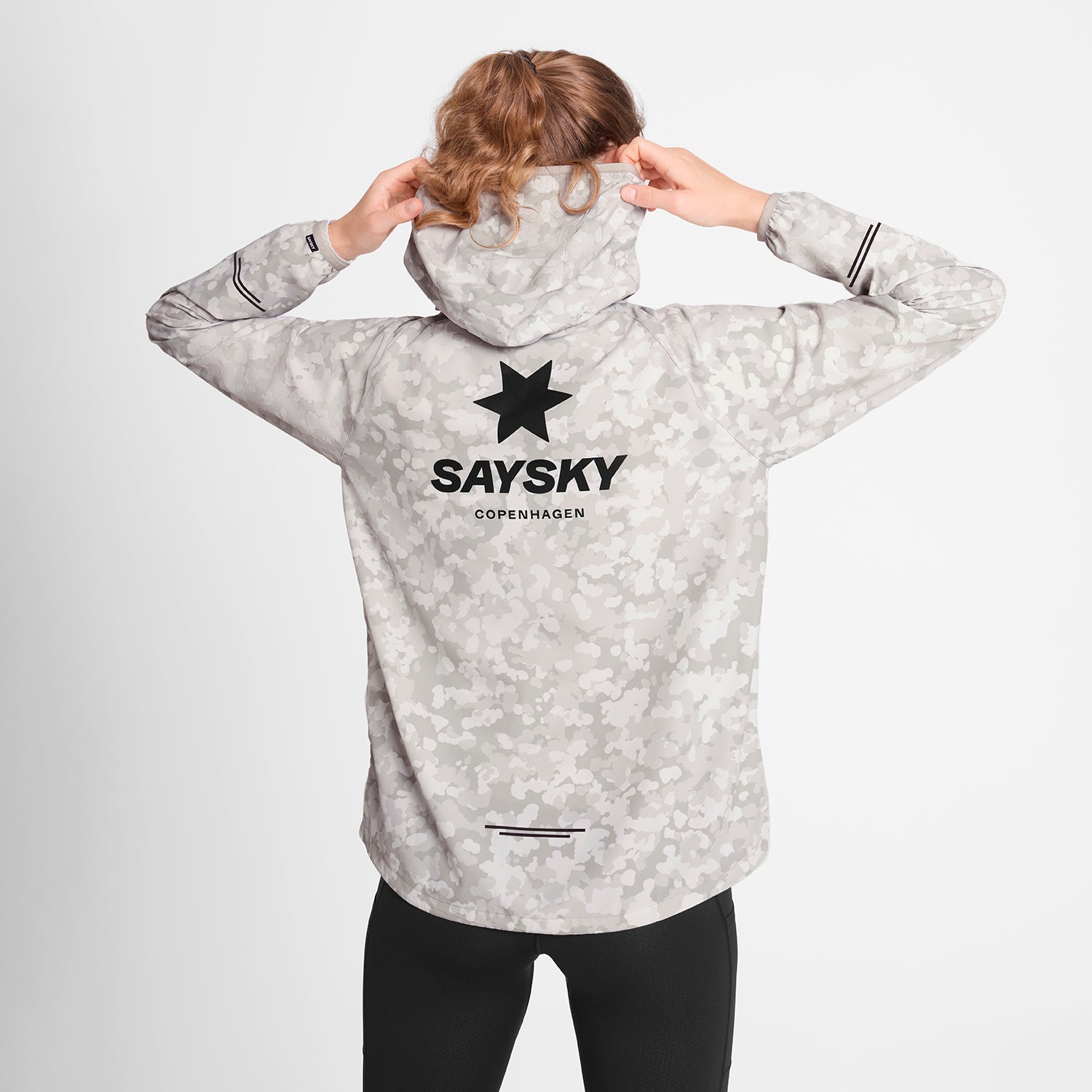 W Camo Pace Jacket | Sand