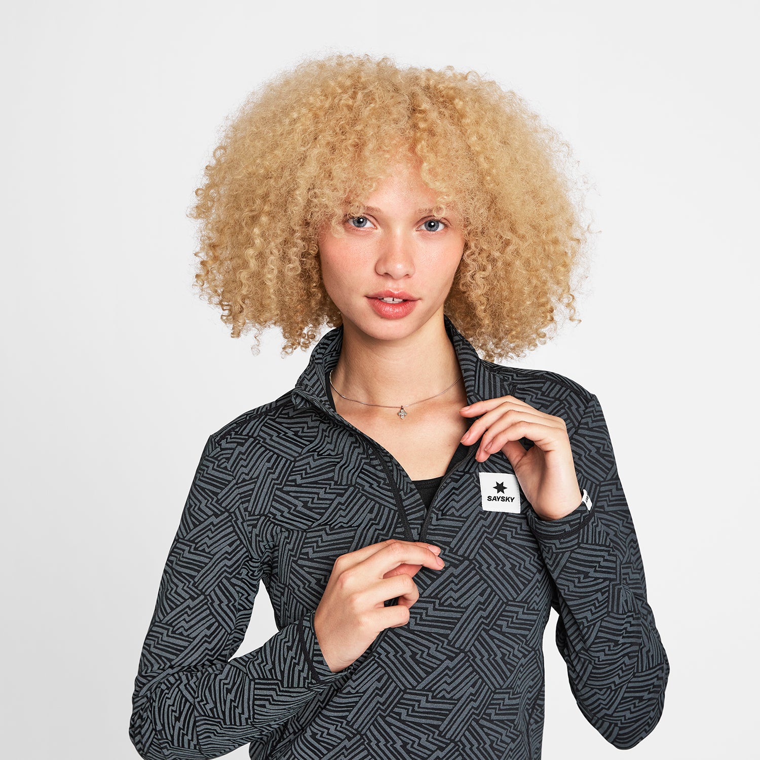 W Reflective Pace 1/2 Zip Long Sleeve | Black