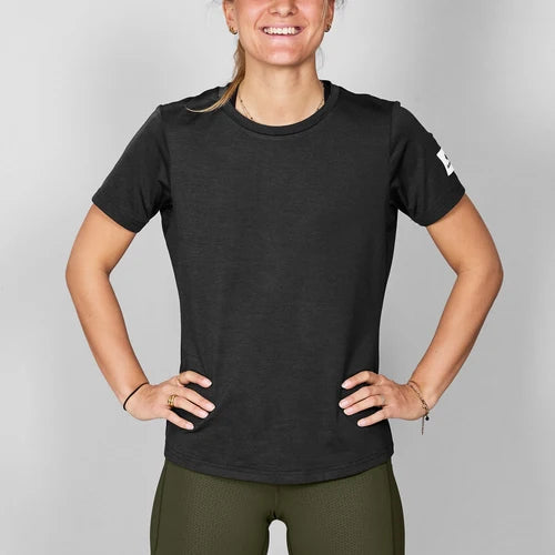 W Clean Pace T-shirt | Black