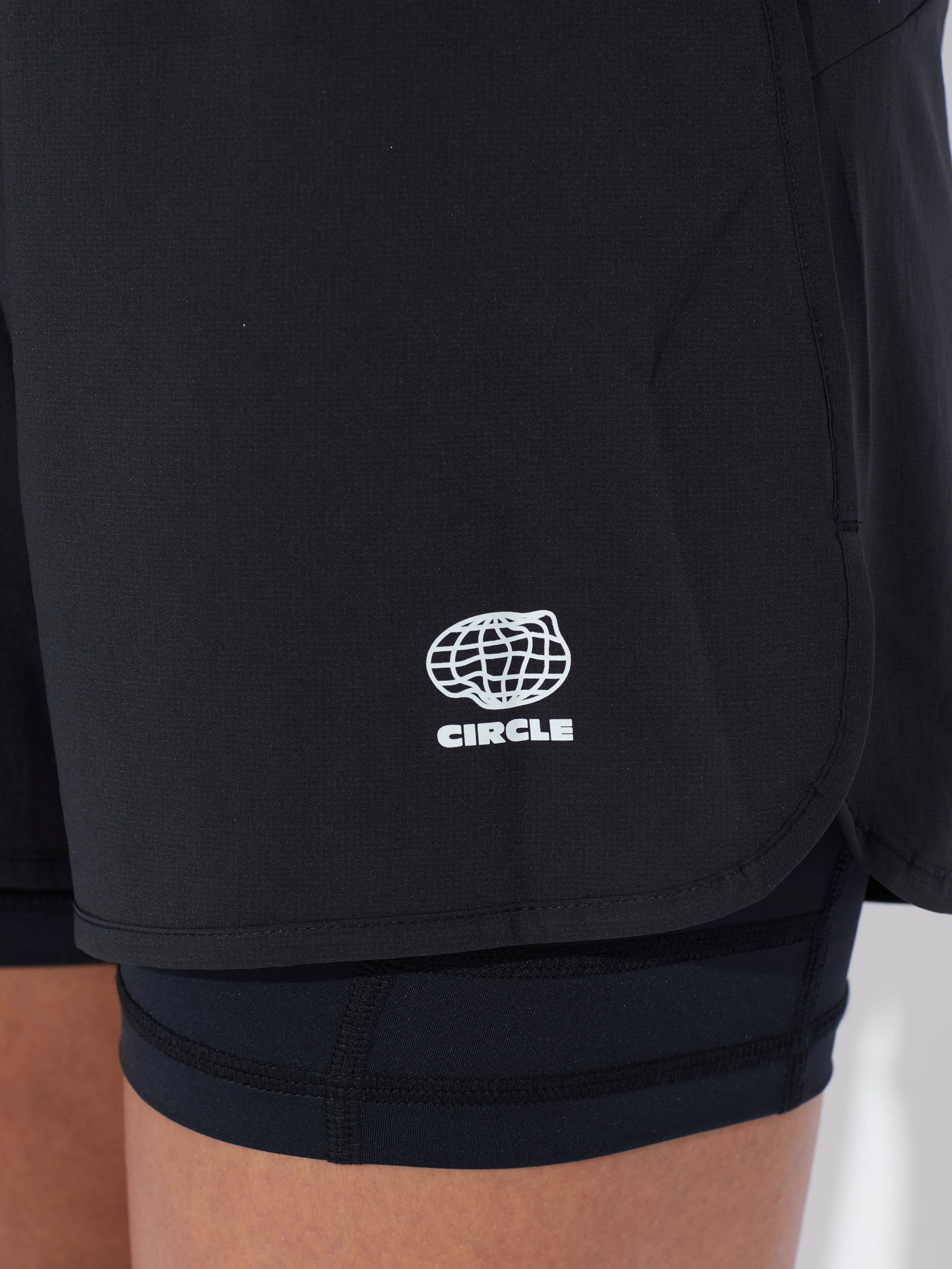 W 2 In 1 Super Short | Onyx Black