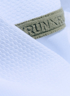 M SOAR x Altra Trail Race Top Rainbox | Grey