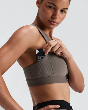 W Striped Cadence Scoop Neck T-Back Run Bra | Concrete Taupe / Cocoa