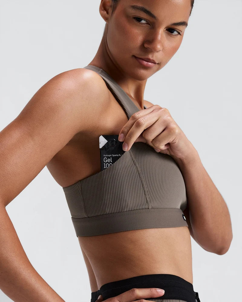 W Striped Cadence Scoop Neck T-Back Run Bra | Concrete Taupe / Cocoa
