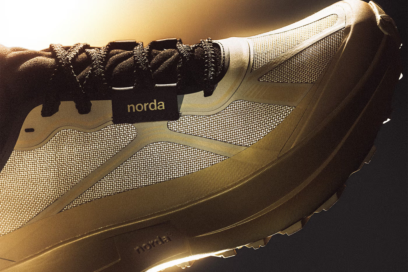 Norda 055 | Strato