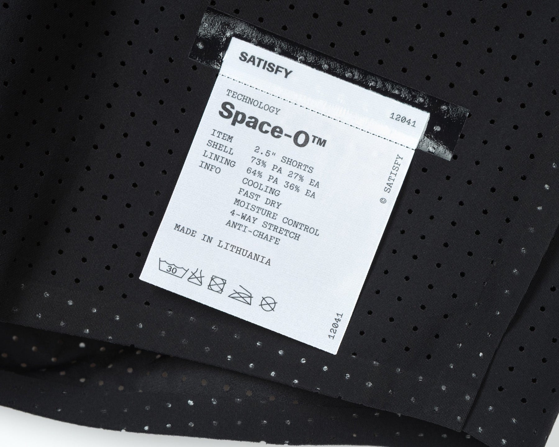 M Space-O 2.5" Shorts | Black