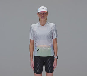 W SOAR x Altra Trail Race Top Rainbox | Grey