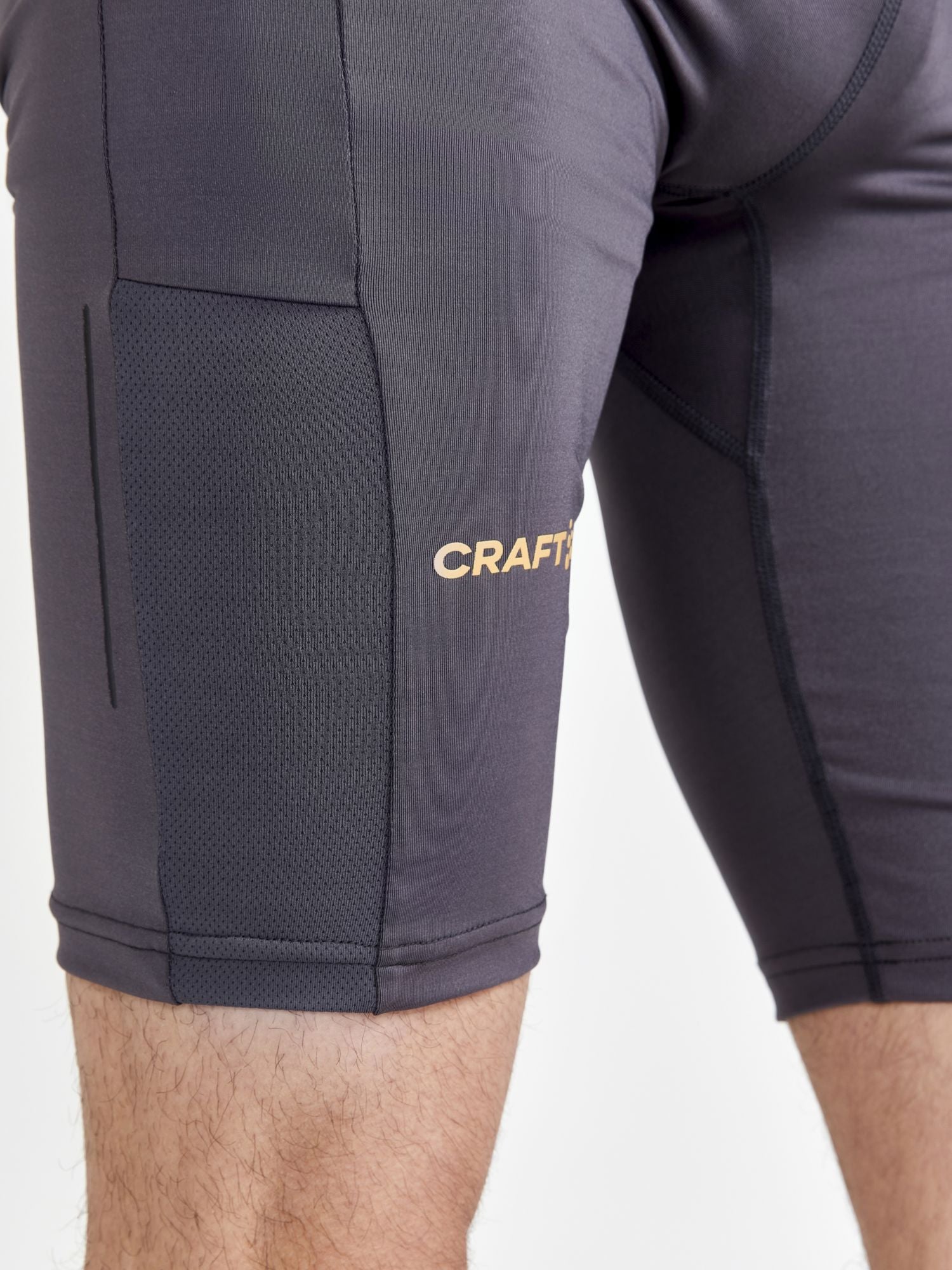 MEN'S - PRO HYPERVENT SHORT TIGHTS