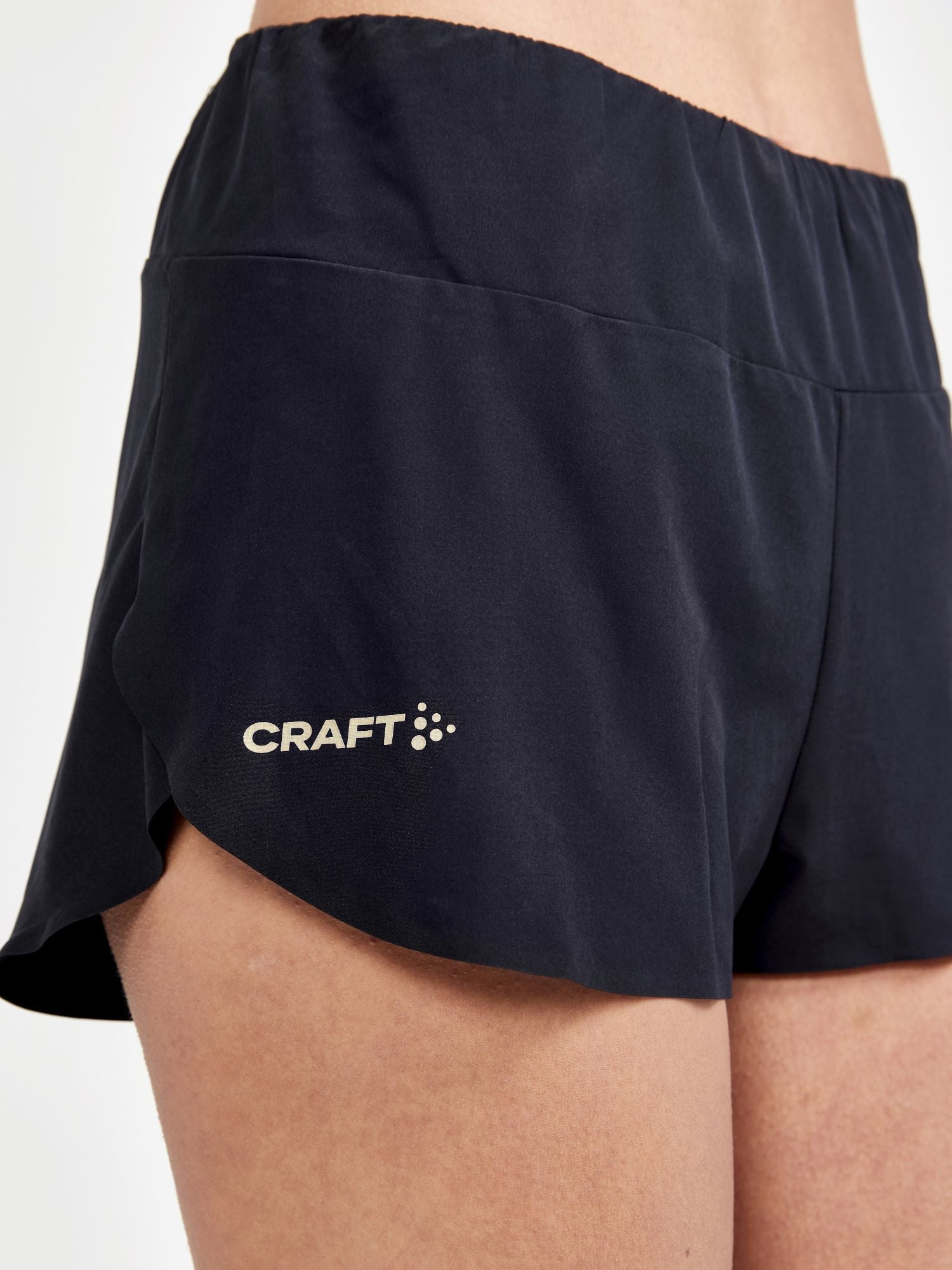 WOMEN'S - PRO HYPERVENT SPLIT SHORTS